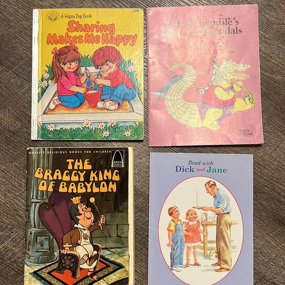 Book bundle - Picture 2 of 4